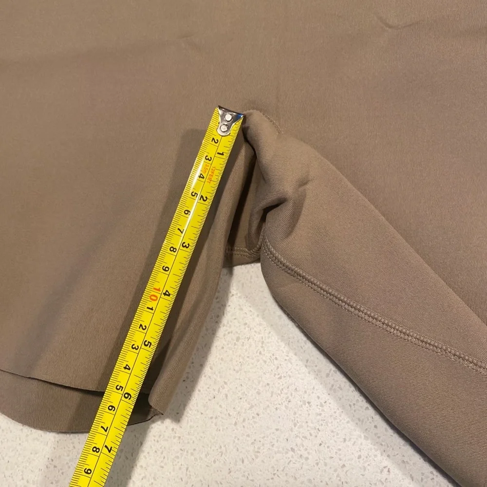 Skims Swim Mid Thigh Scuba Shorts Desert 4X Plus Size Swim Shorts Kim Kardashian